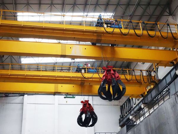 垃圾抓斗起重機(jī)正常生產(chǎn)過(guò)程中出現(xiàn)鋼絲繩脫槽，如何解決？